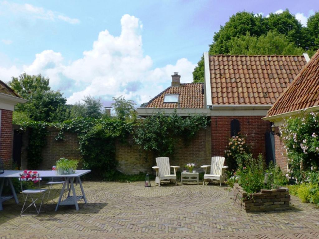 Lutje Hoeske Tinallinge Luaran gambar